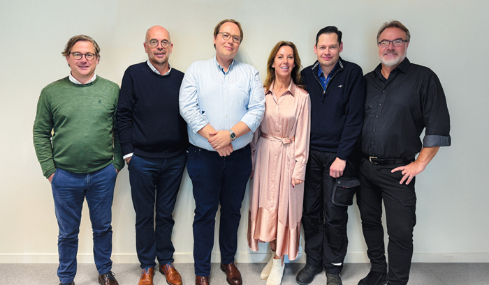 Das gesamte Managementteam: Bob Smitz, Peter Moyaert,
Thomas Van Nielandt, Els Laroy, Philippe Henderick und Holger Passia (von links).
